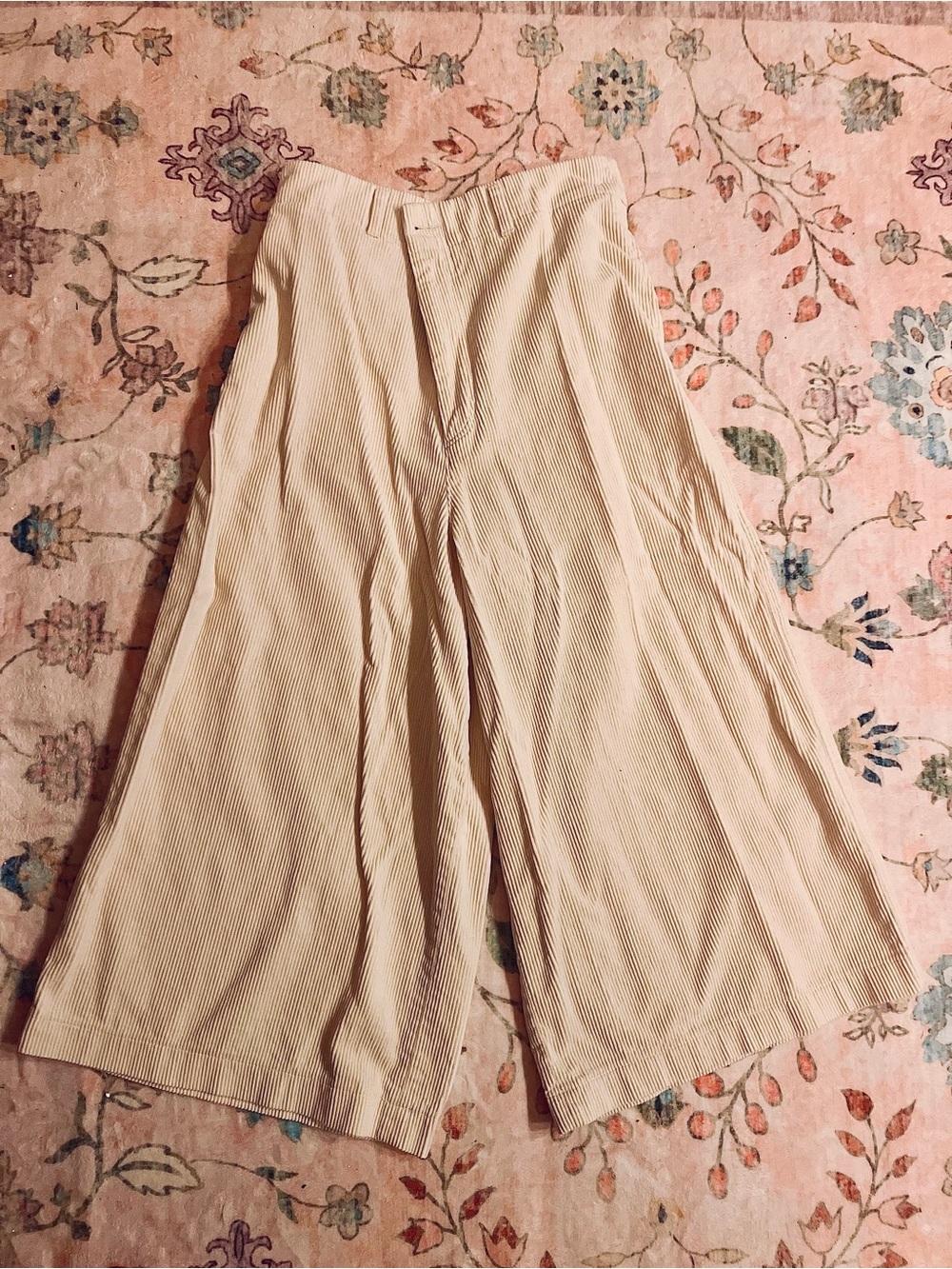 Athleta cropped Cream Wide-Leg Corduroy Pants